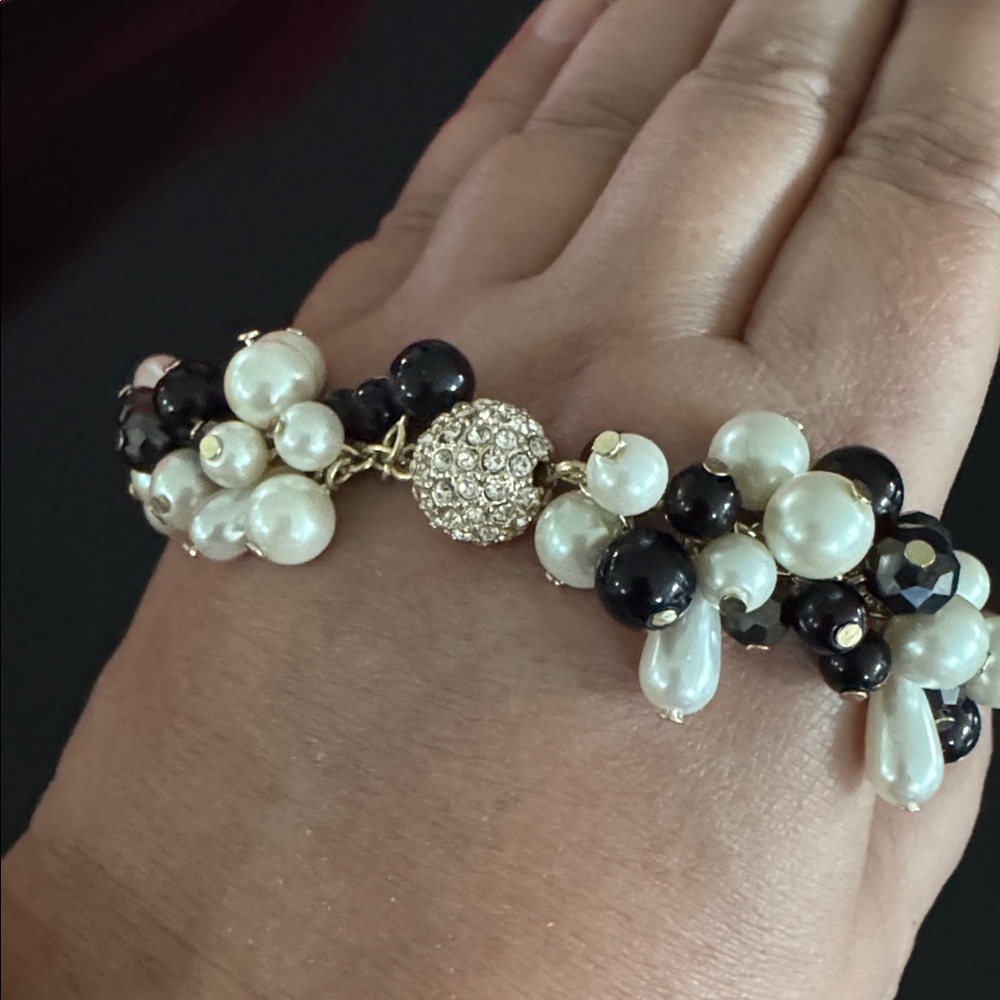 Talbots dangling pearls and glass bead bracelet with rhinestone ball NWT - Picture 4 of 5